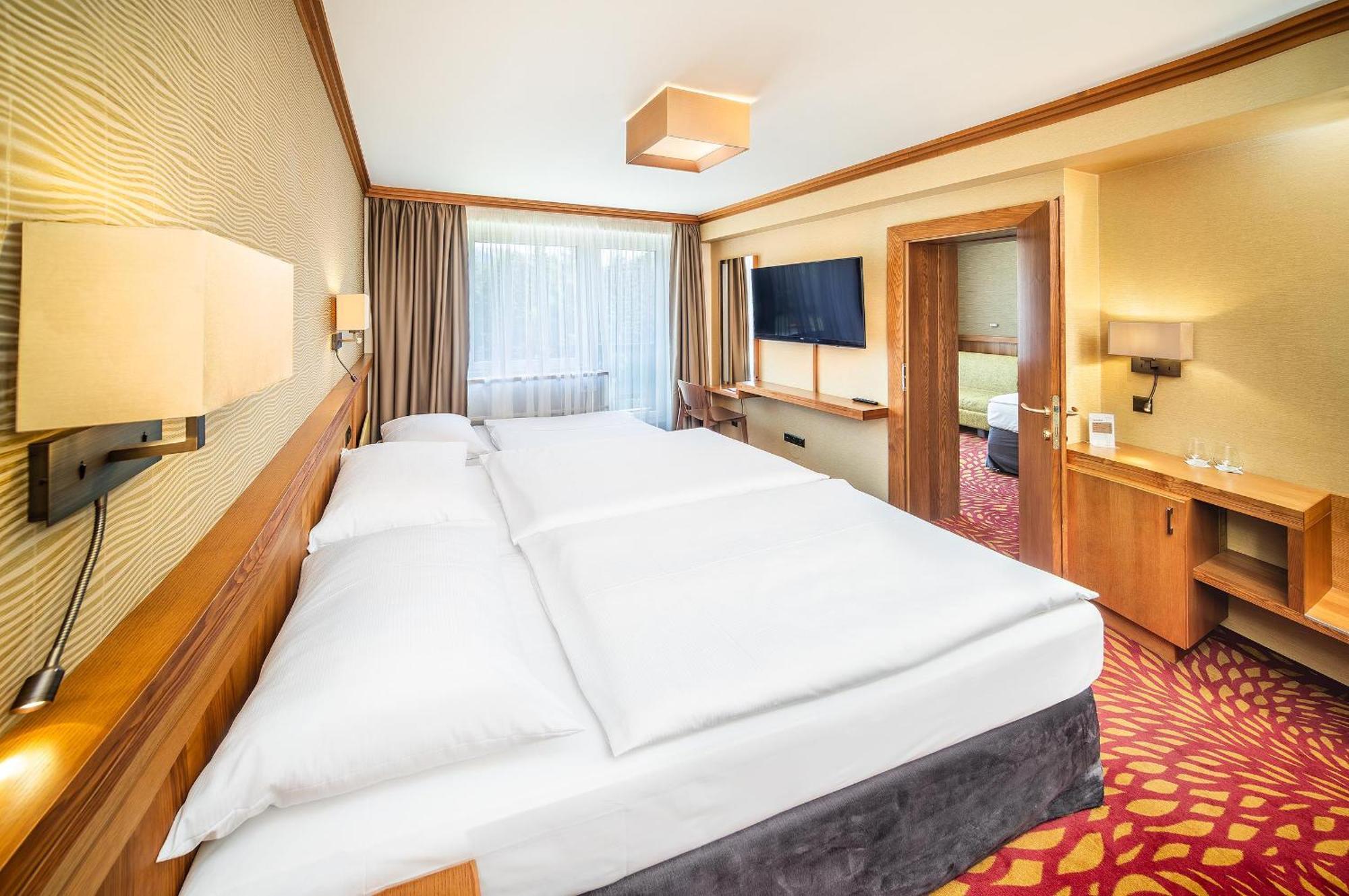 Harmony Hotel ชปินด์เลอรูฟ มลิน ภายนอก รูปภาพ