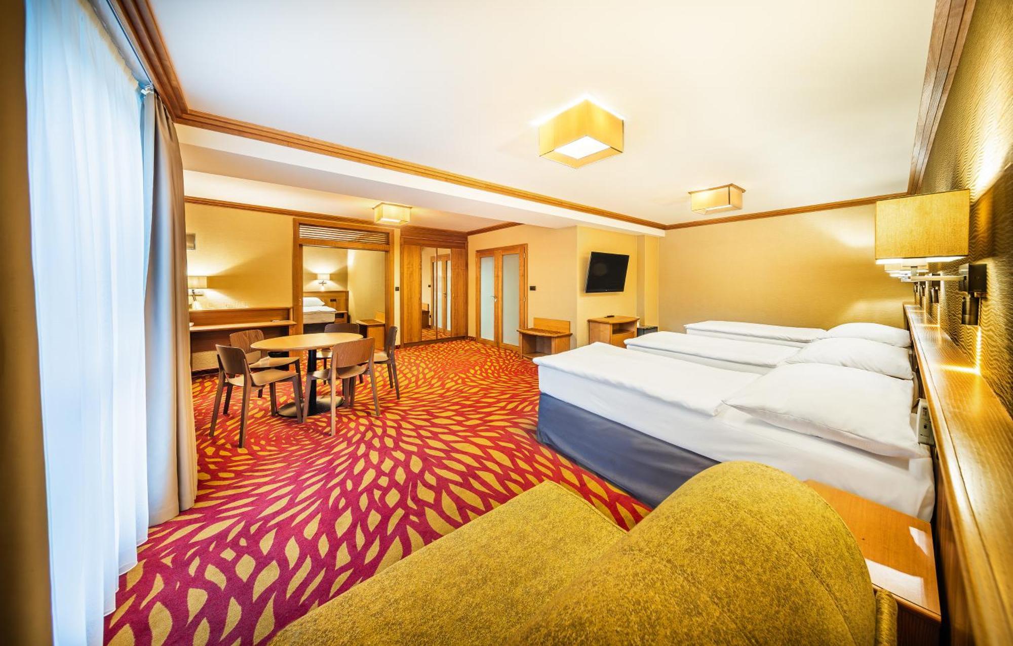 Harmony Hotel ชปินด์เลอรูฟ มลิน ภายนอก รูปภาพ