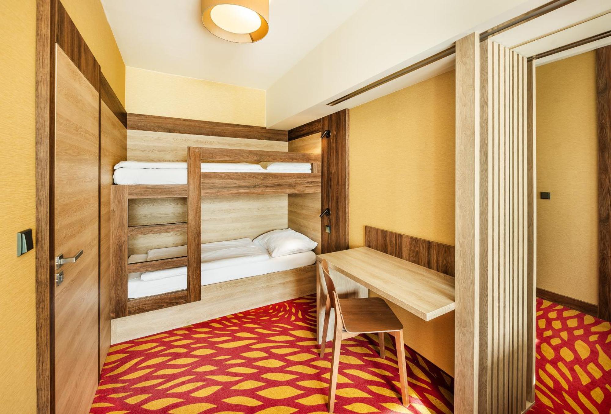 Harmony Hotel ชปินด์เลอรูฟ มลิน ภายนอก รูปภาพ