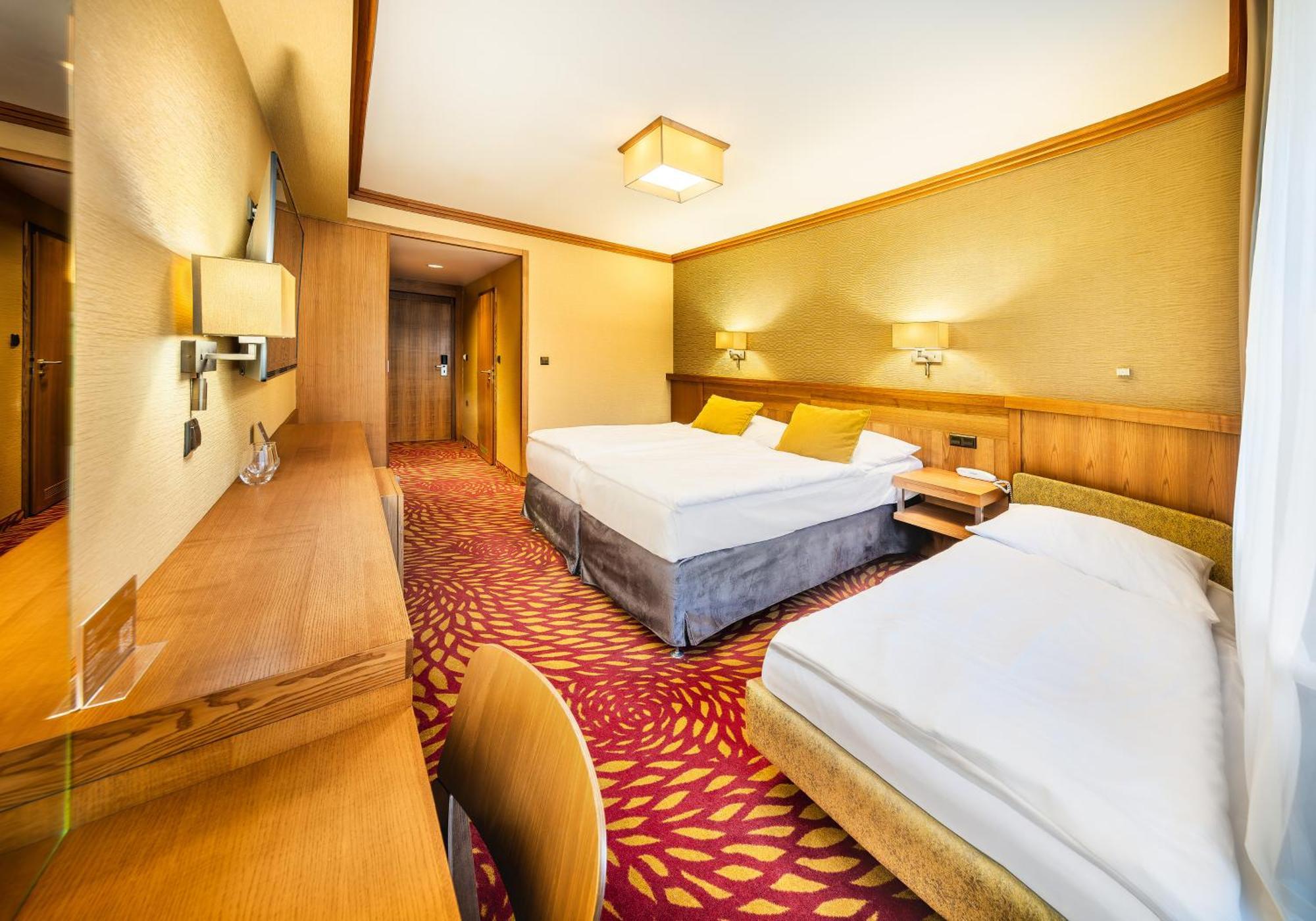 Harmony Hotel ชปินด์เลอรูฟ มลิน ภายนอก รูปภาพ